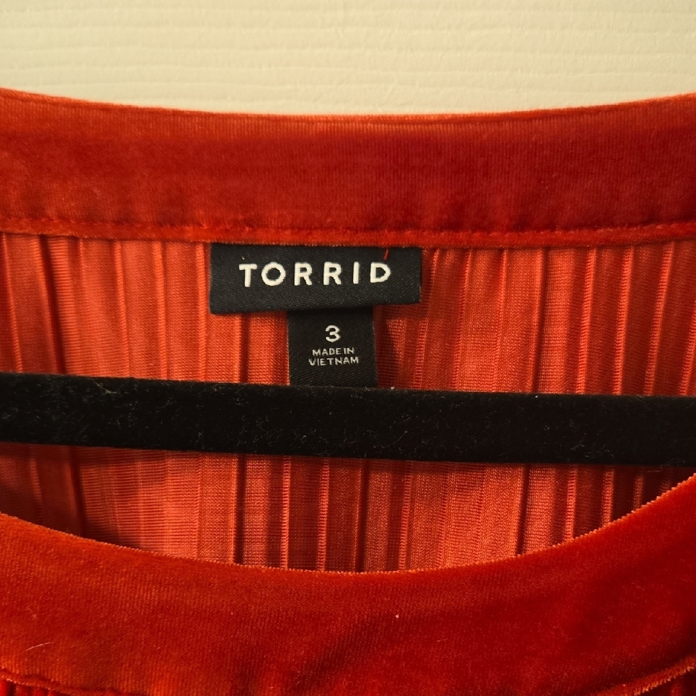 Torrid Vibrant Red Ribbed Tank Top - Picture 2 of 4